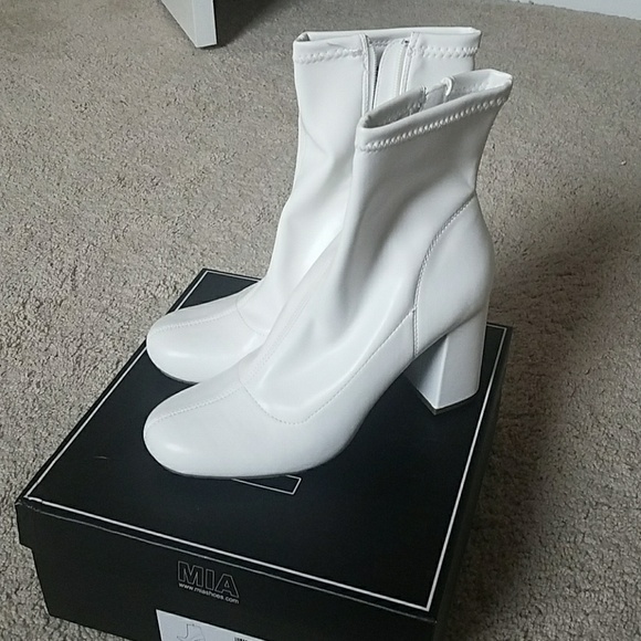 mia white booties